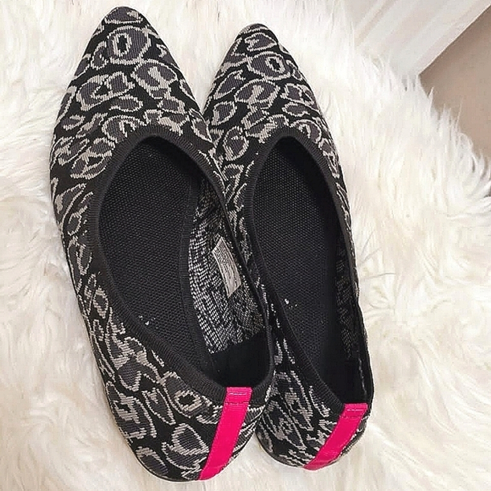 Serra Recycled Black And Grey Print Slip On Flats Size 10🌴